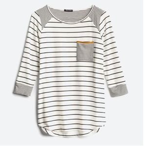 Striped raglan sleeve top contrast front pocket sz L